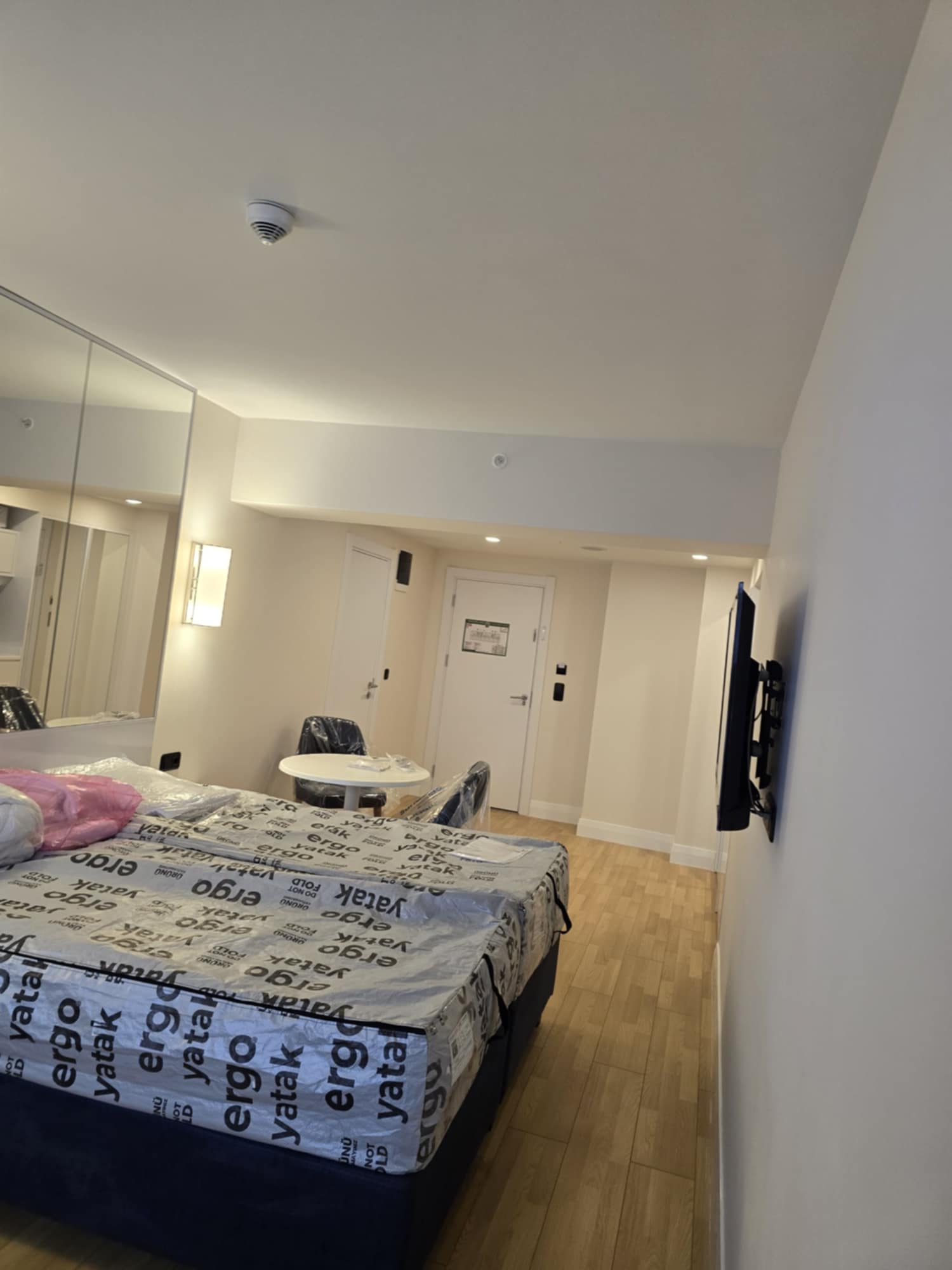 Orbi City studio 30 mkw