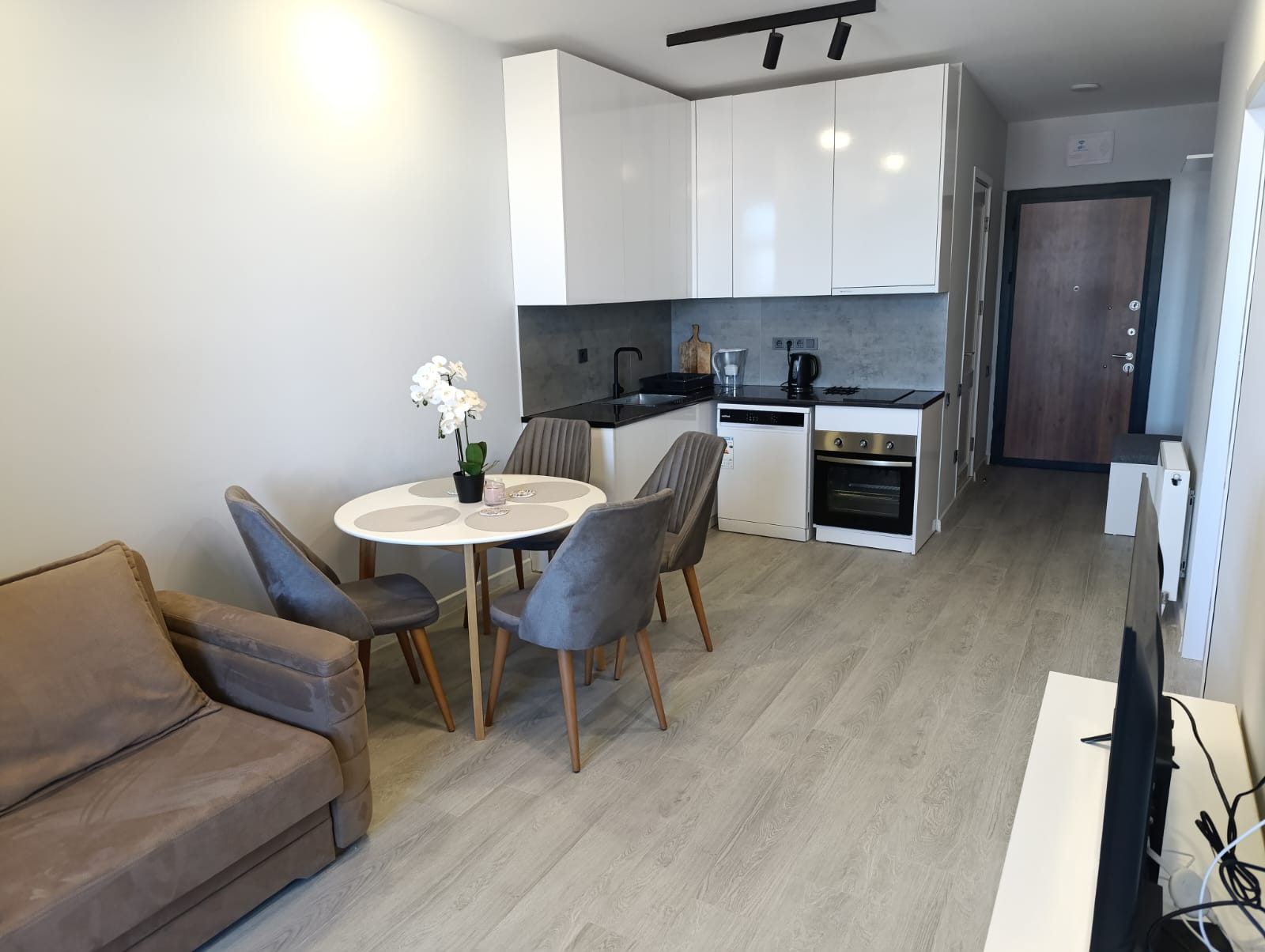 Intourist Residence apartament 50,5 mkw